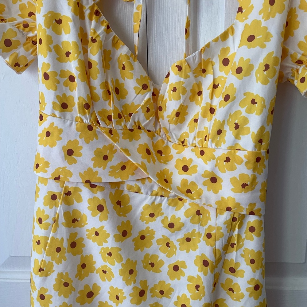 Pink Lily Sunflower Print Backless Dress size Medium